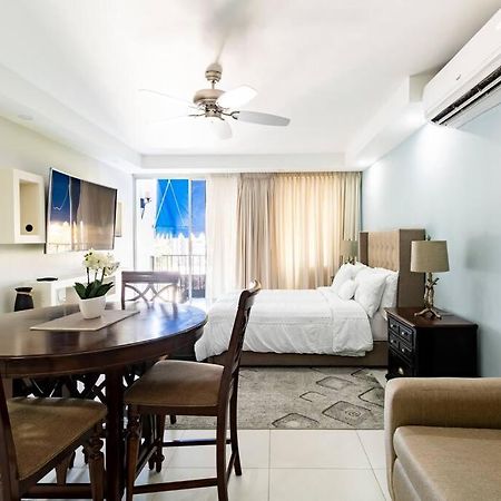 City Edge La Vie Кингстън Екстериор снимка